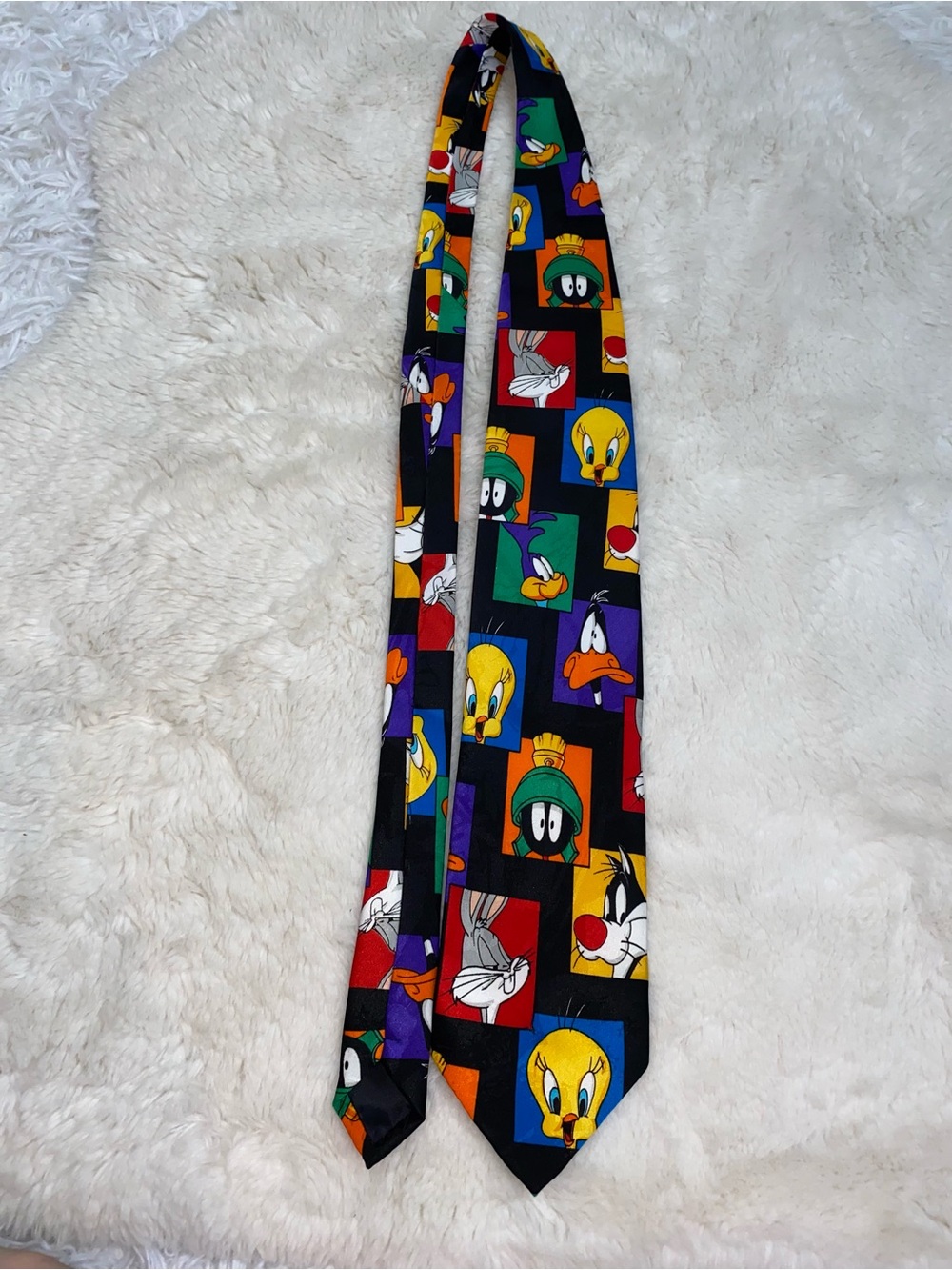 Looney Tunes vintage neck tie Sylvester bugs bunnie tweedy bird vintage 1993